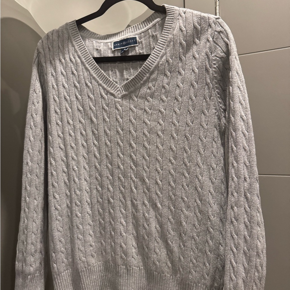 Karen Scott Light Gray V-Neck Cable Knit Sweater